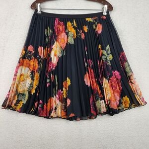 Worthington Womens Sz Small Black Floral Pleated Lined Stretch Waist Short Skirt